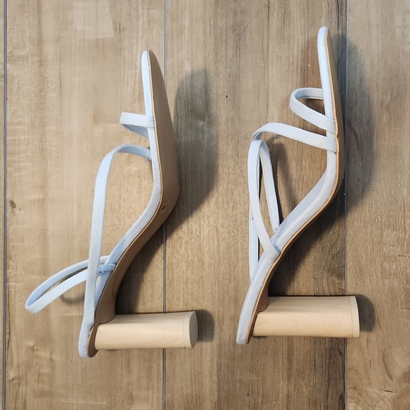 Vince Camuto Imagine periwinkle wooden block heels size 9M New in box linen - Picture 6 of 11